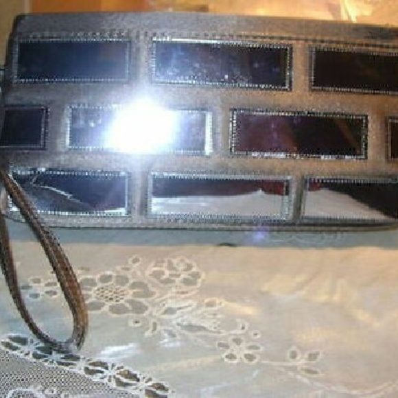 Sephora Love "Noir" Brown Mirrored Zip Clutch NEW - Picture 1 of 1